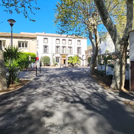 Mobil 4 Places , Climatise * Agde