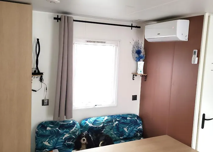 Mobil 4 Places , Climatise Campingplatz *