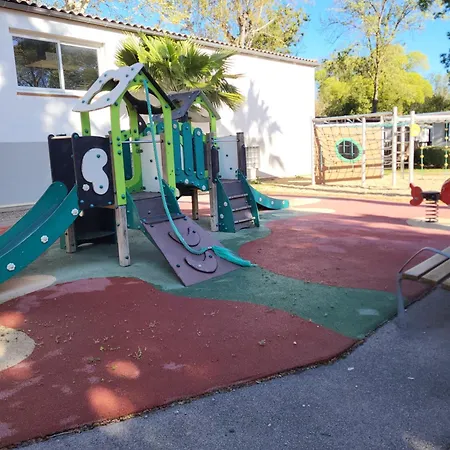 Mobil 4 Places , Climatisé