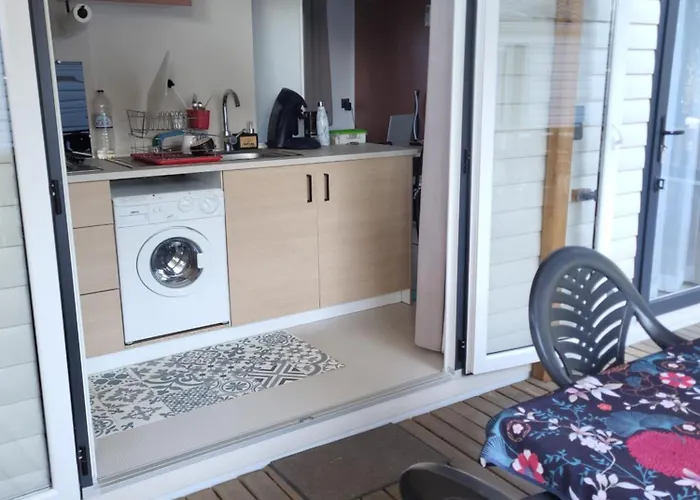 Mobil 4 Places , Climatise キャンプ場