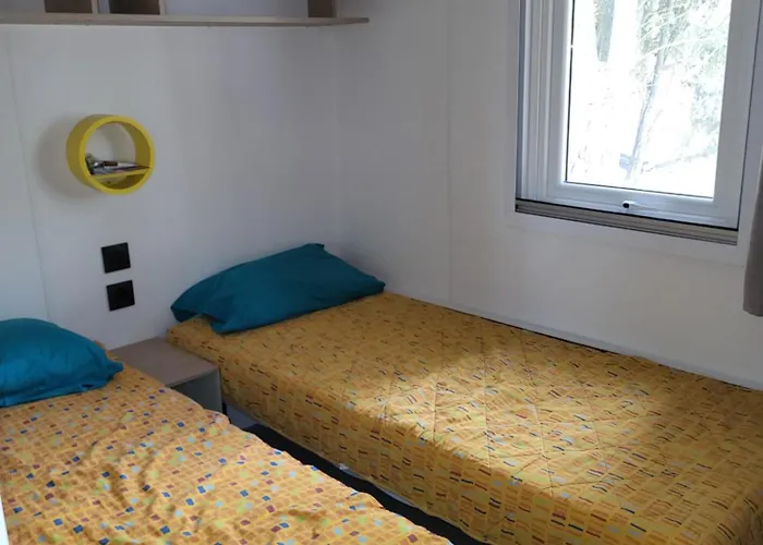 キャンプ場 Mobil 4 Places , Climatise