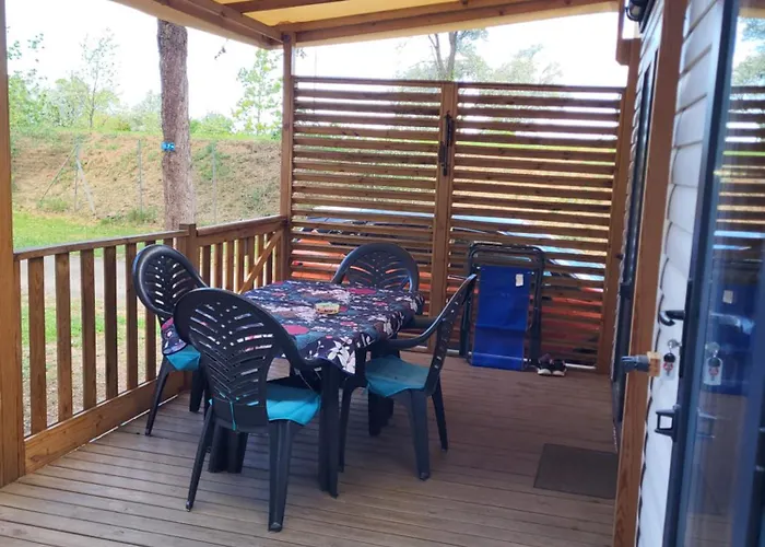 キャンプ場 Mobil 4 Places , Climatise